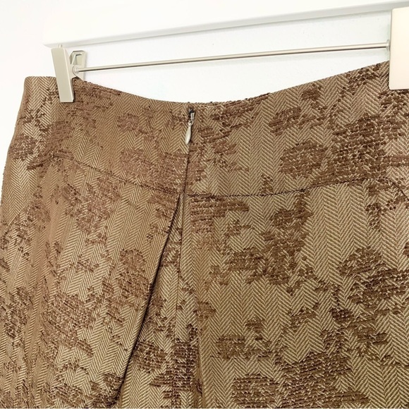 Max Azria Pleated Metallic Gold Brocade Herringbone Skirt size 4 - Picture 4 of 9